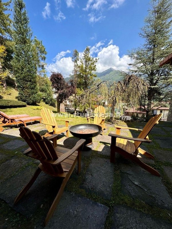 casa indipendente in vendita ad Oltre il Colle