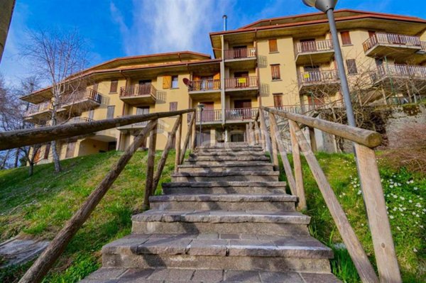 appartamento in vendita ad Oltre il Colle in zona Zambla Alta