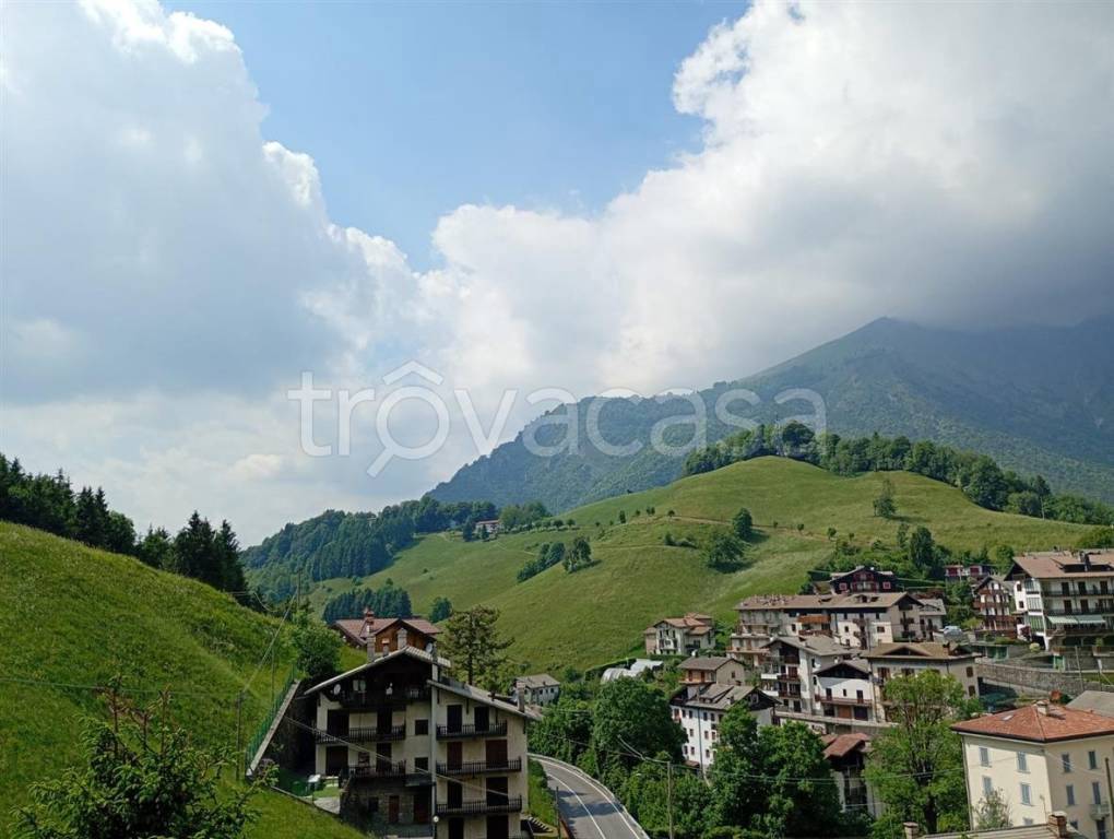 appartamento in vendita ad Oltre il Colle in zona Zorzone