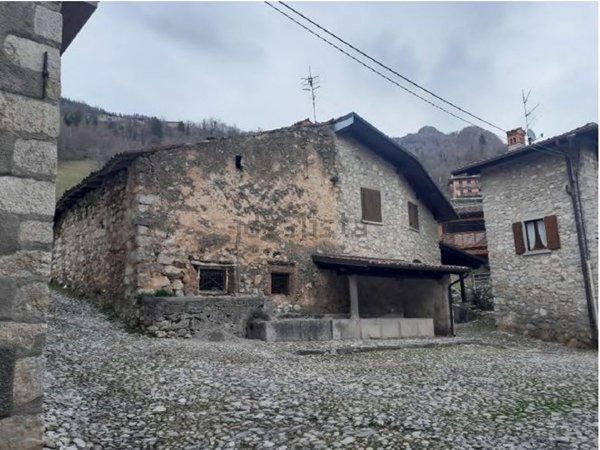 appartamento in vendita ad Oltressenda Alta