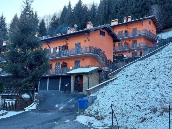appartamento in vendita ad Oneta in zona Scullera