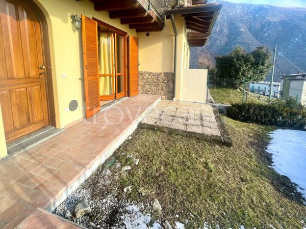 appartamento in vendita ad Oneta in zona Cantoni