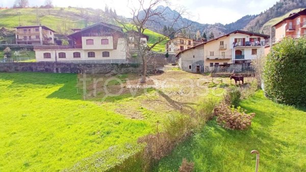 appartamento in vendita ad Oneta in zona Scullera