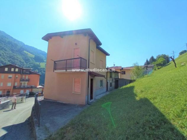 casa indipendente in vendita ad Oneta