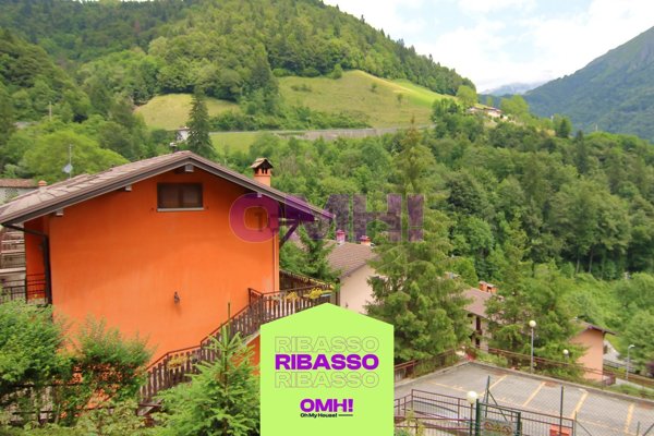 appartamento in vendita ad Oneta in zona Scullera