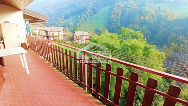 appartamento in vendita ad Oneta in zona Scullera