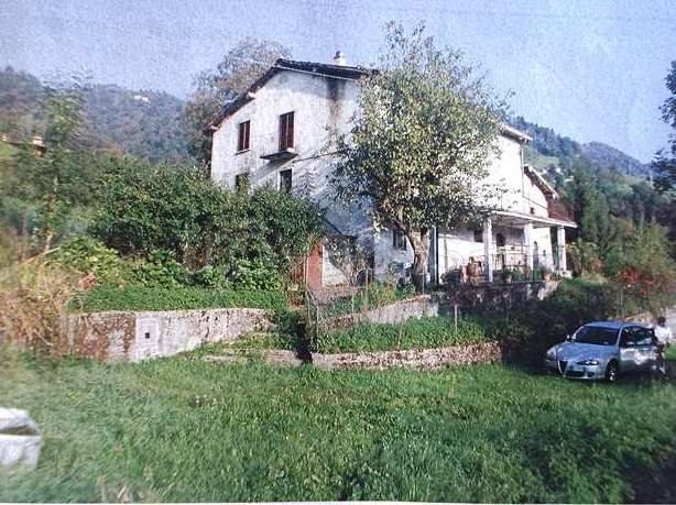 casa indipendente in vendita ad Oneta in zona Scullera