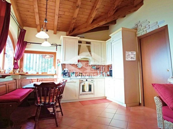 appartamento in vendita ad Oneta