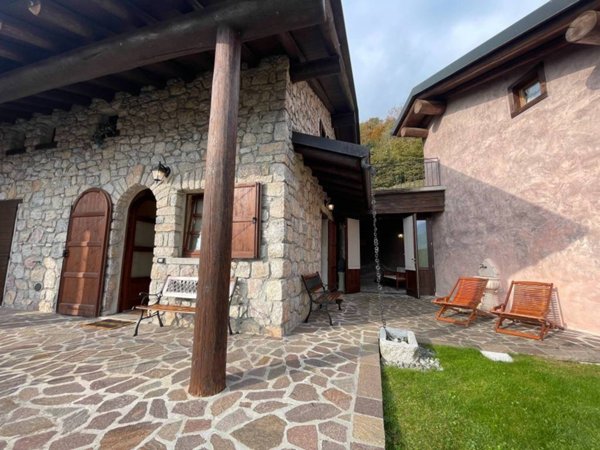 casa indipendente in vendita ad Oneta