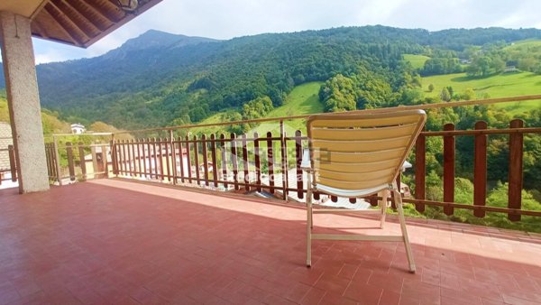 casa indipendente in vendita ad Oneta