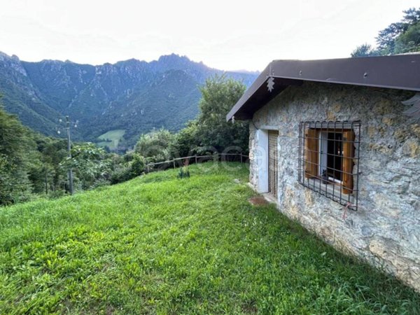 casa indipendente in vendita ad Oneta