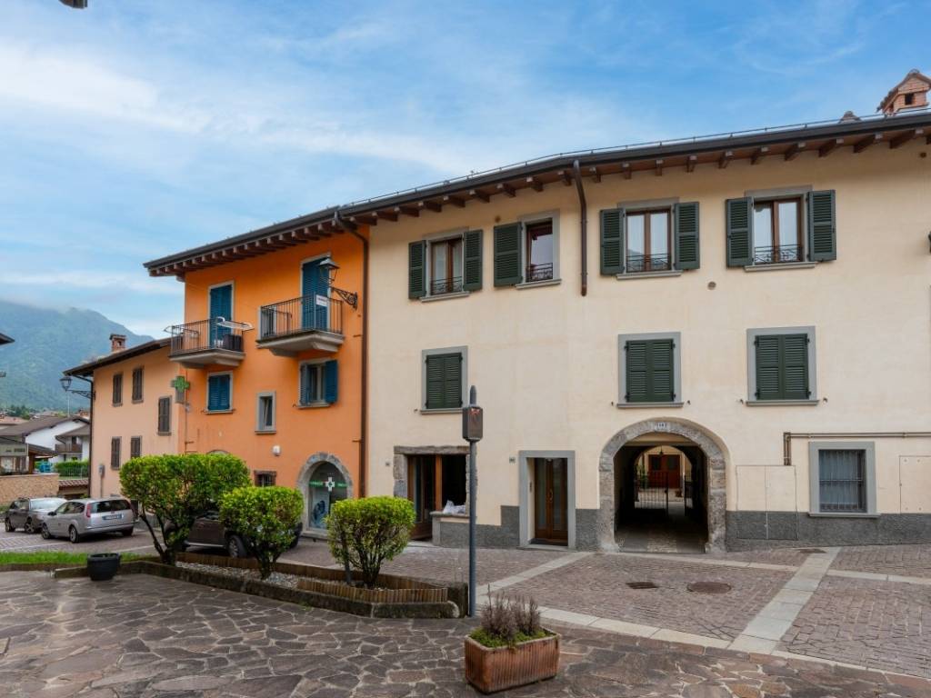 appartamento in vendita ad Onore