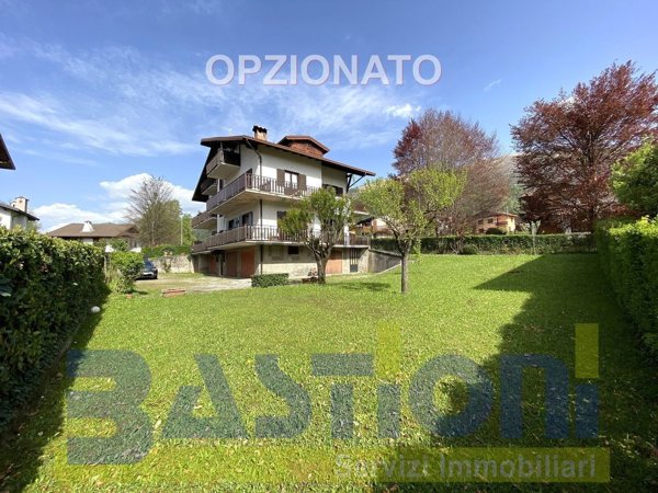 appartamento in vendita ad Onore