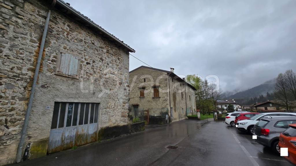 casa indipendente in vendita ad Onore