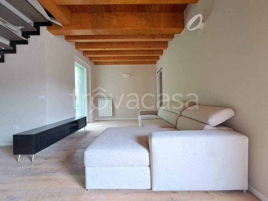 appartamento in vendita ad Onore