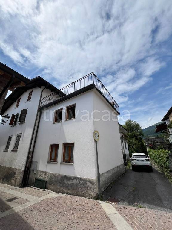 casa indipendente in vendita ad Onore