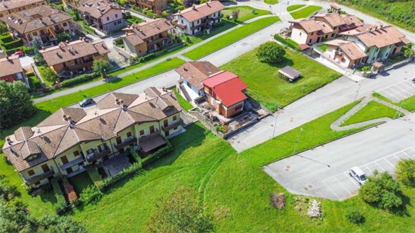 casa indipendente in vendita ad Onore