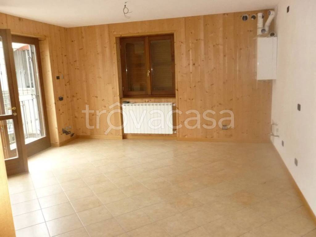 appartamento in vendita ad Onore