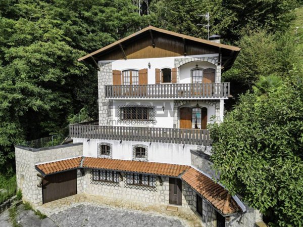 casa indipendente in vendita ad Onore