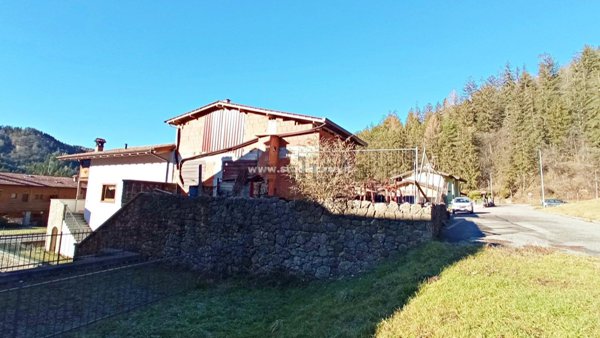 casa indipendente in vendita ad Onore