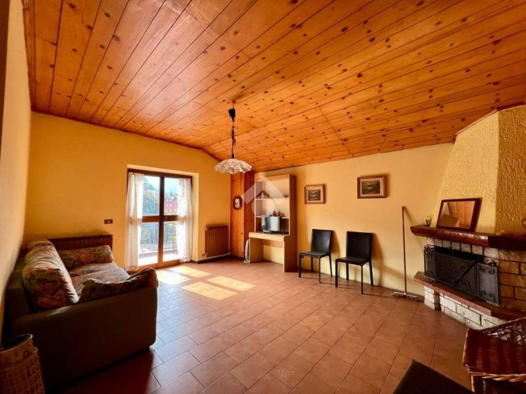 appartamento in vendita ad Onore