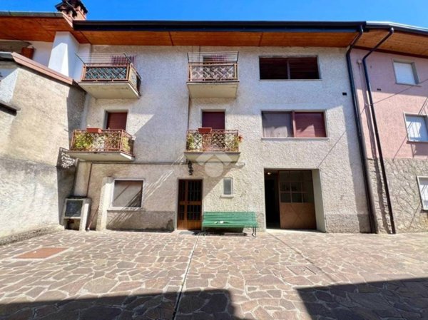 casa indipendente in vendita ad Onore