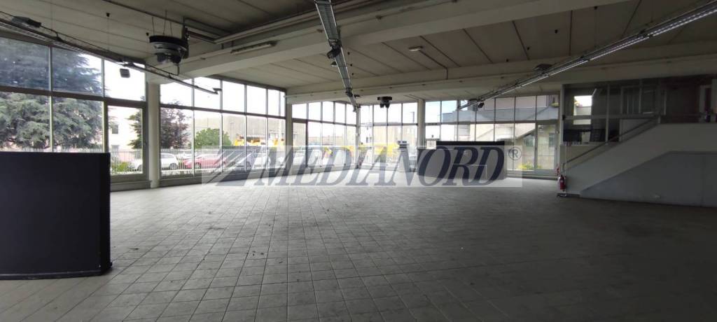 capannone in vendita ad Orio al Serio