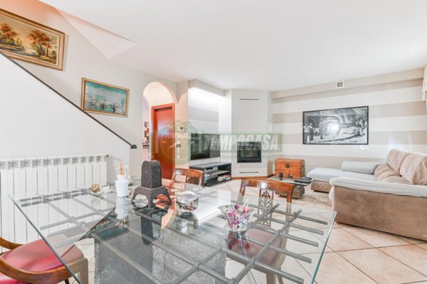 casa indipendente in vendita ad Orio al Serio