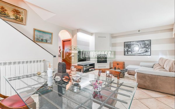 casa indipendente in vendita ad Orio al Serio