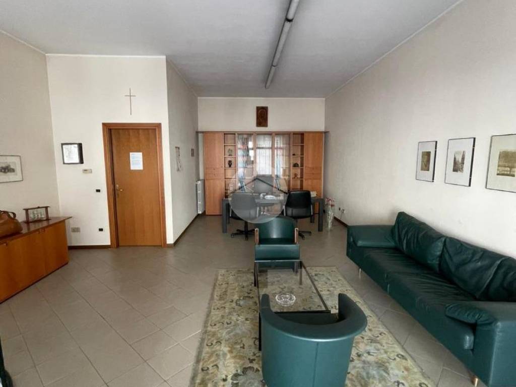ufficio in vendita ad Orio al Serio