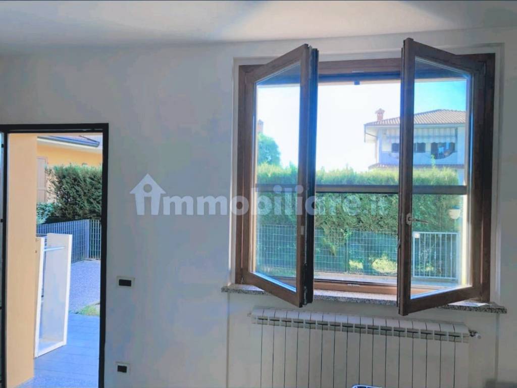 casa indipendente in vendita ad Osio Sopra