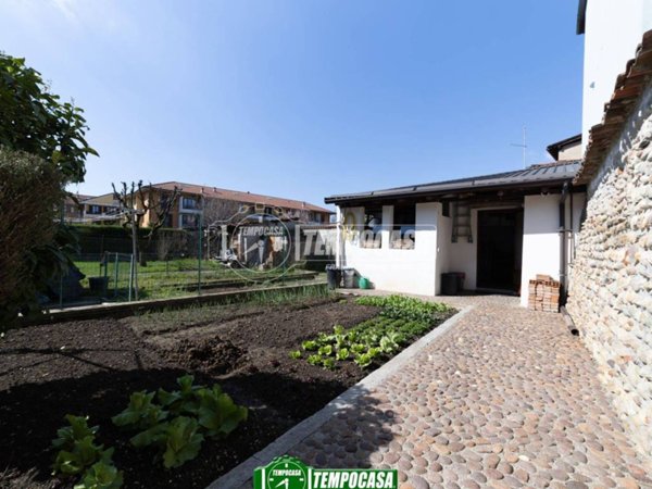 casa indipendente in vendita ad Osio Sopra