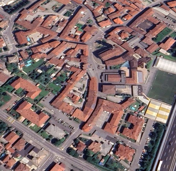 negozio in vendita ad Osio Sopra