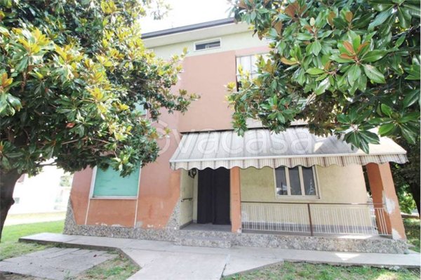 casa indipendente in vendita ad Osio Sopra