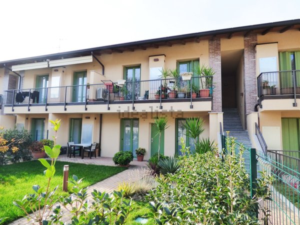 appartamento in vendita ad Osio Sopra