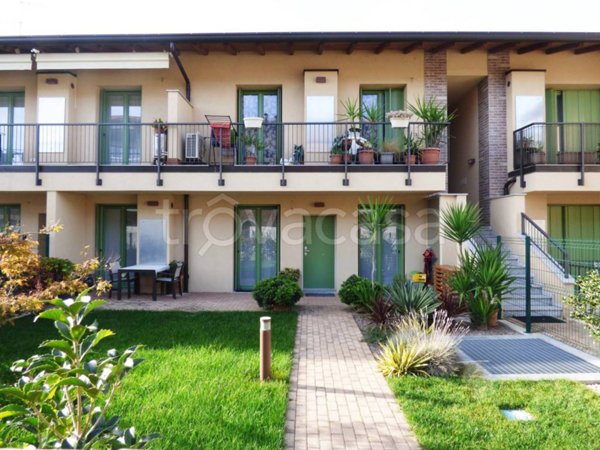 appartamento in vendita ad Osio Sopra