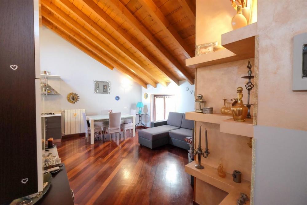 appartamento in vendita ad Osio Sopra