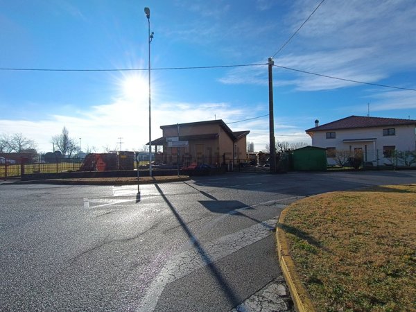 casa indipendente in vendita ad Osio Sopra