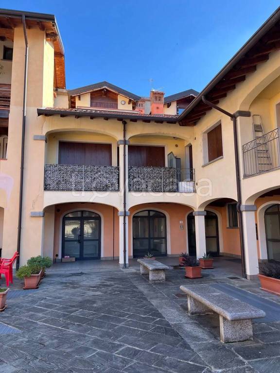 appartamento in vendita ad Osio Sopra