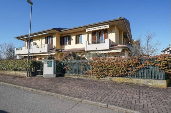 appartamento in vendita ad Osio Sopra