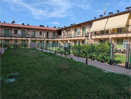 appartamento in vendita ad Osio Sopra