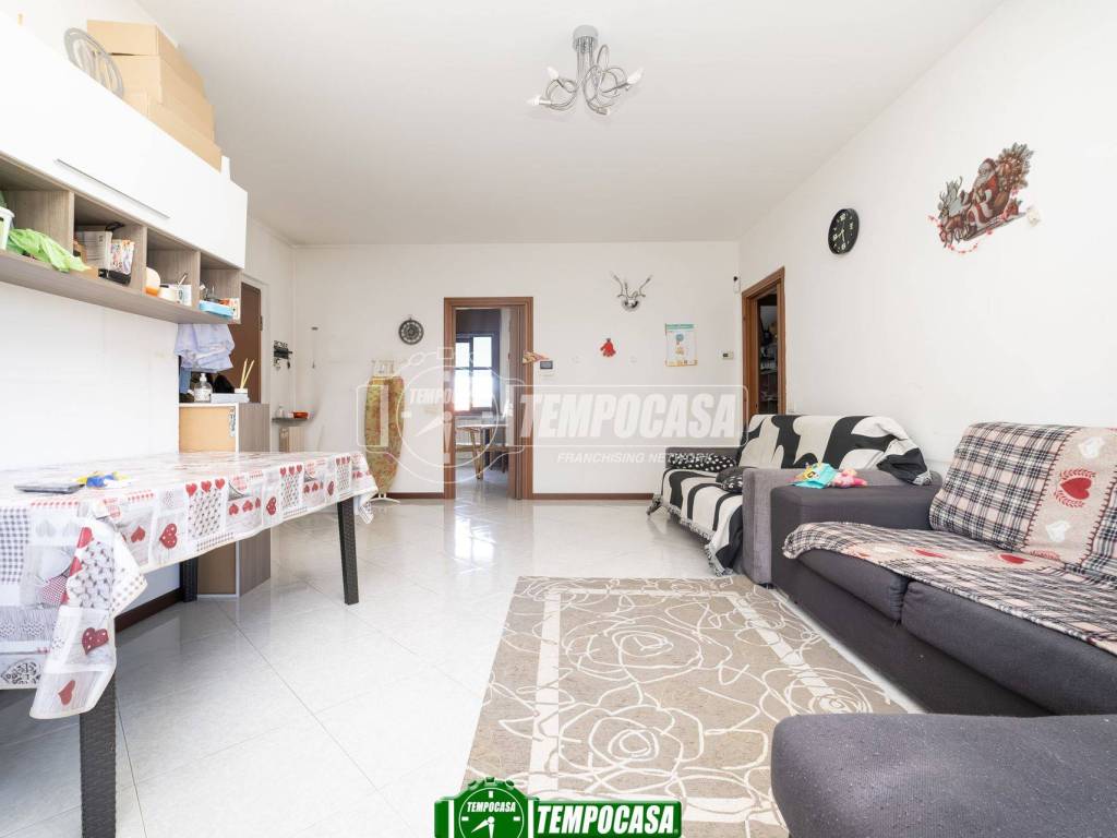 appartamento in vendita ad Osio Sopra
