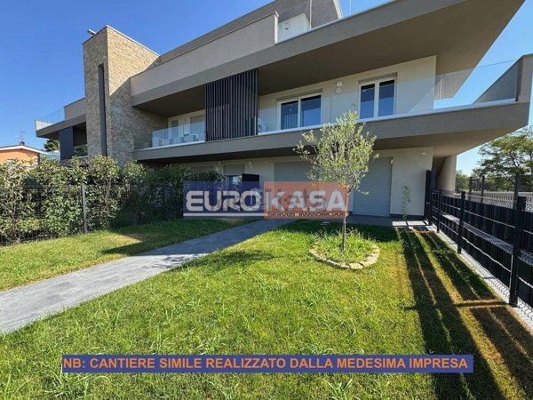 appartamento in vendita ad Osio Sopra