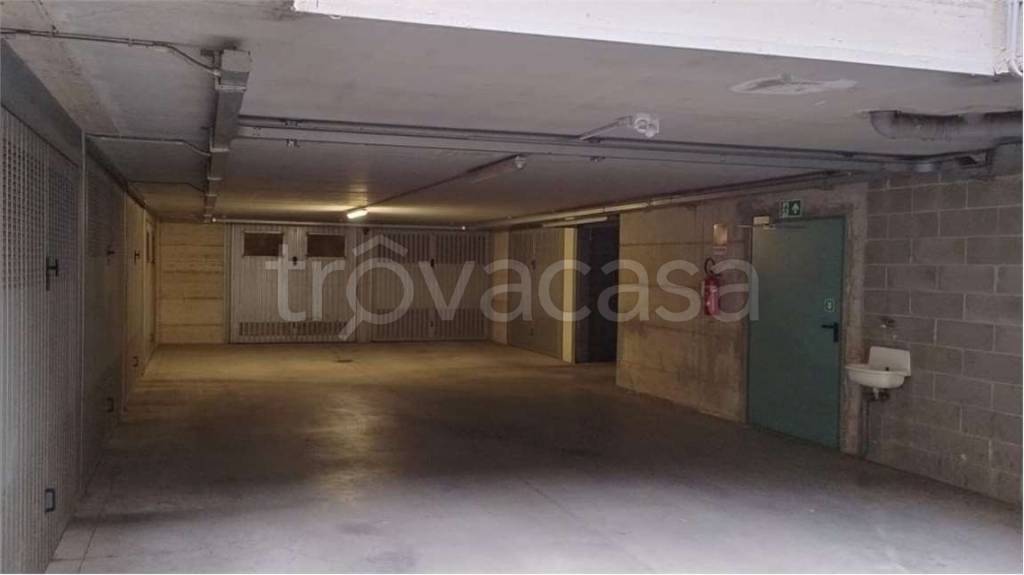 box auto in vendita ad Osio Sopra