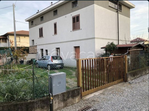 appartamento in vendita ad Osio Sopra