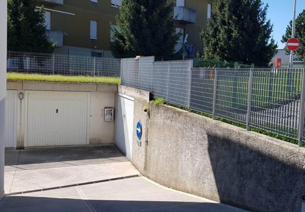 locale di sgombero in vendita ad Osio Sotto