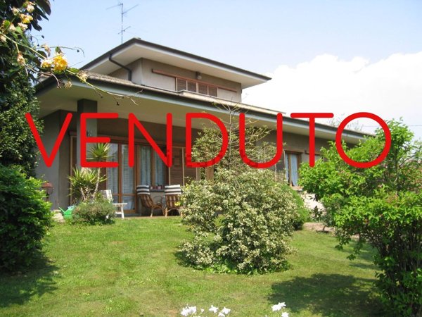 casa indipendente in vendita ad Osio Sotto
