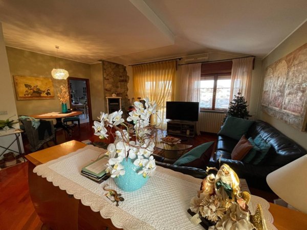 casa indipendente in vendita ad Osio Sotto