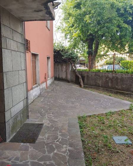 casa indipendente in vendita ad Osio Sotto