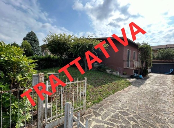 casa indipendente in vendita ad Osio Sotto